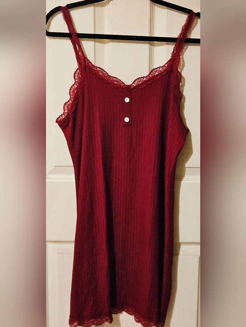 Women's Lace-Trim Ribbed Nightgown in Wine